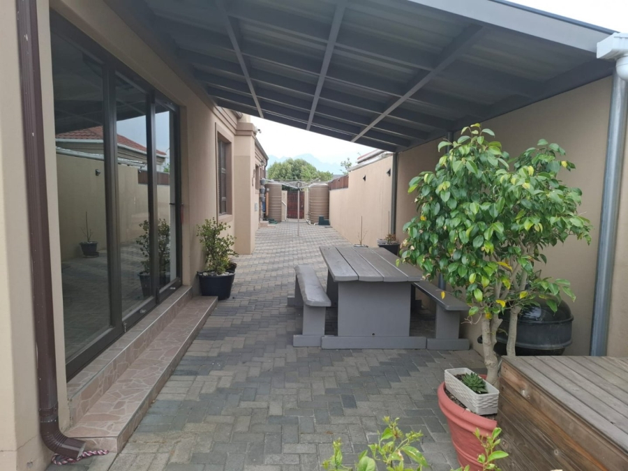 3 Bedroom Property for Sale in Fairview Golf Estate Western Cape